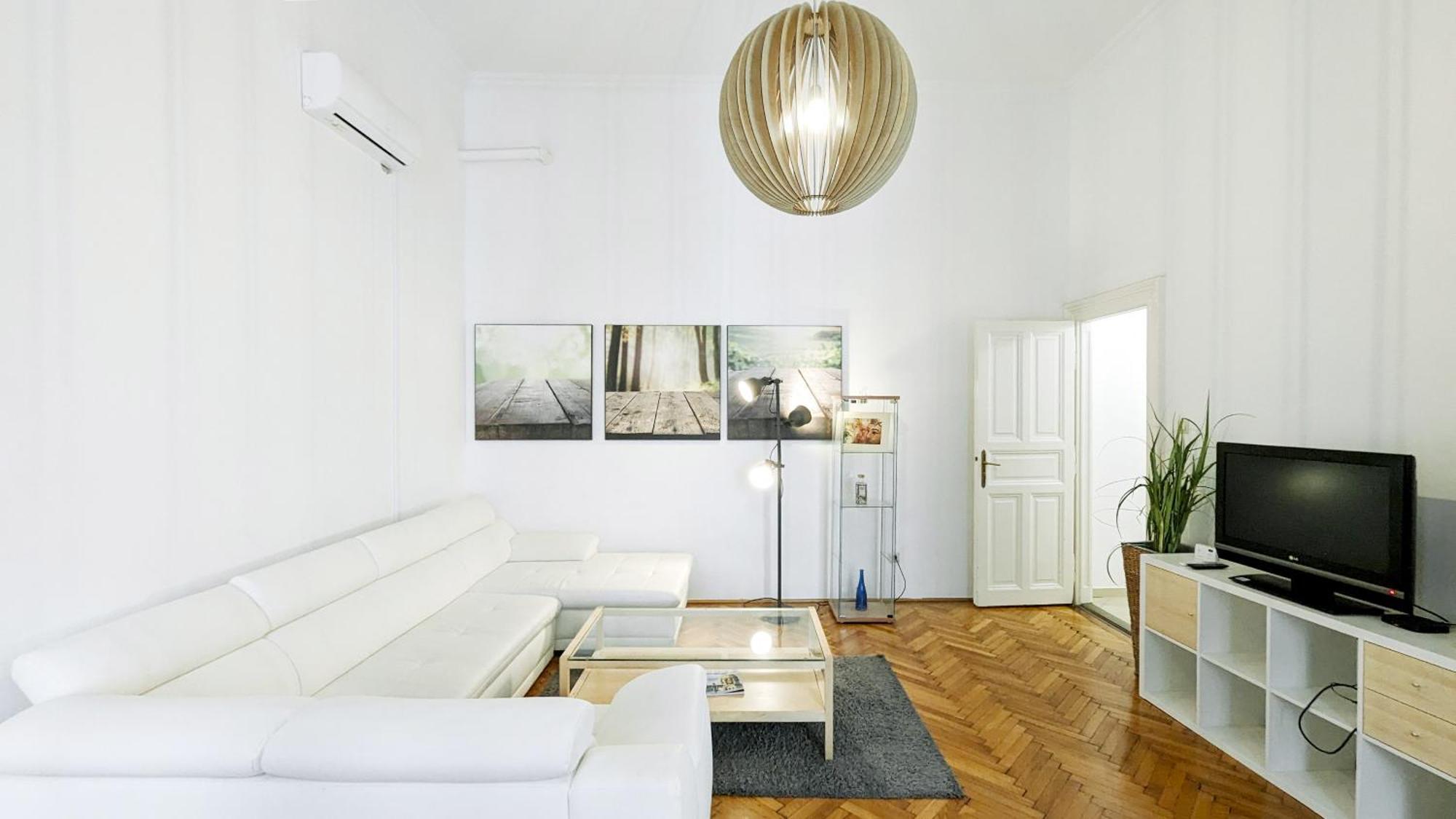 Heart Of The City, Entire Very Big Apartment Budapest Kültér fotó