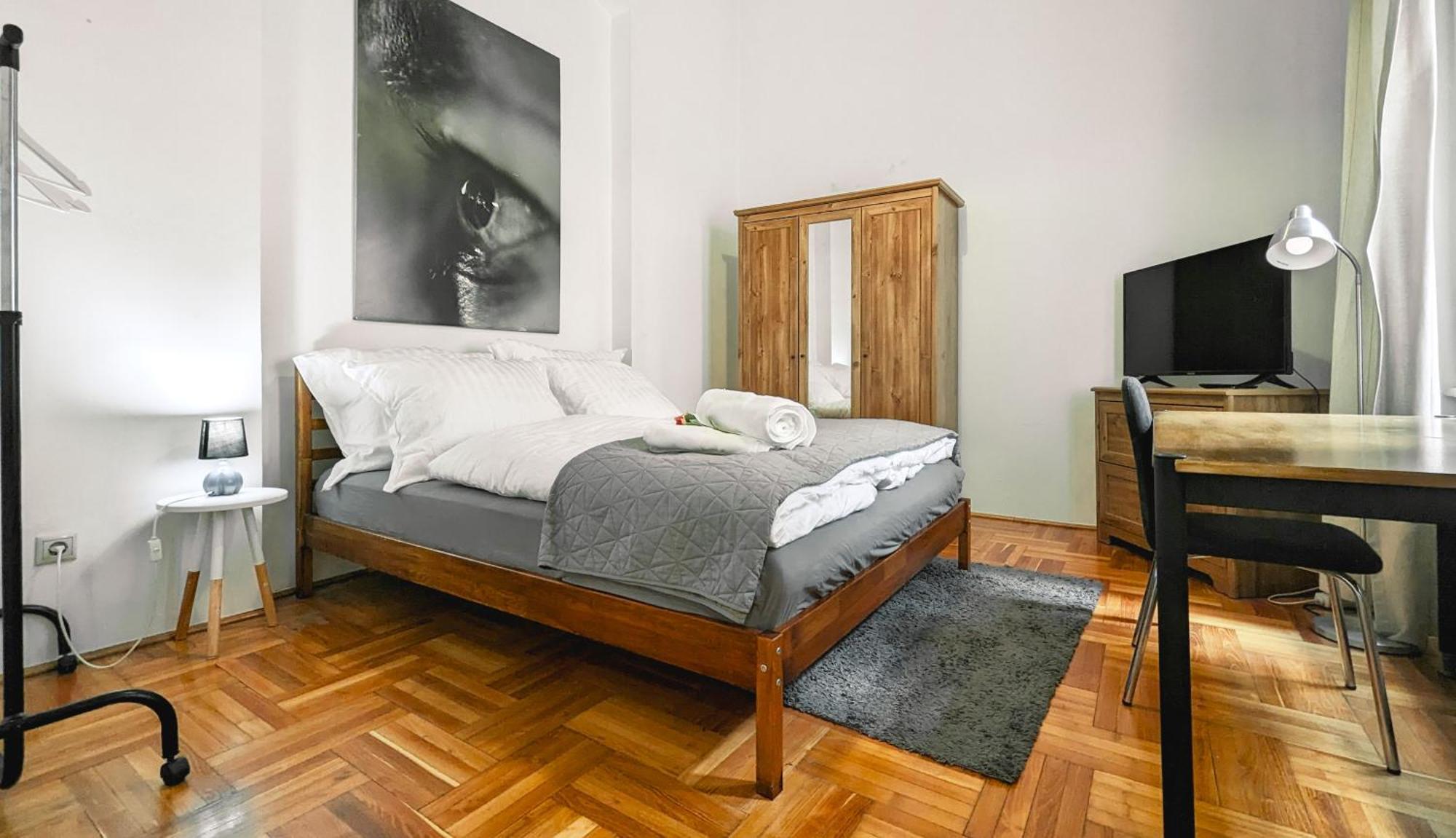 Heart Of The City, Entire Very Big Apartment Budapest Kültér fotó