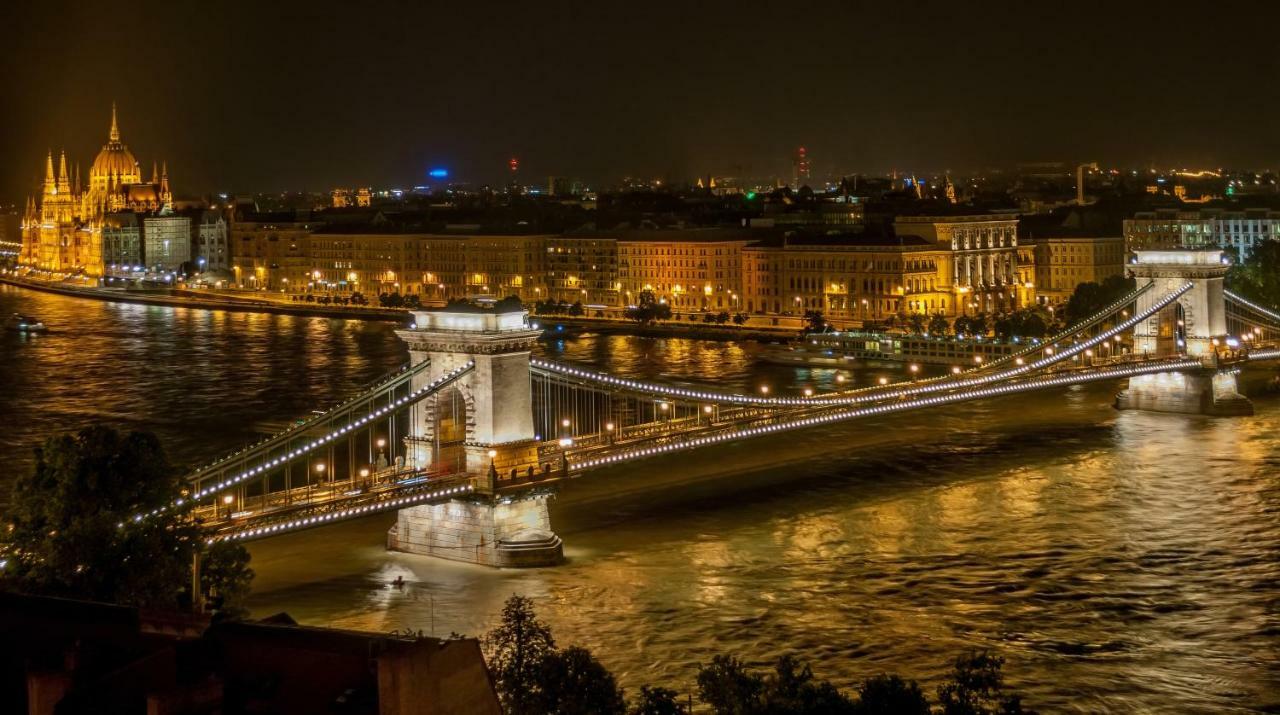 Heart Of The City, Entire Very Big Apartment Budapest Kültér fotó